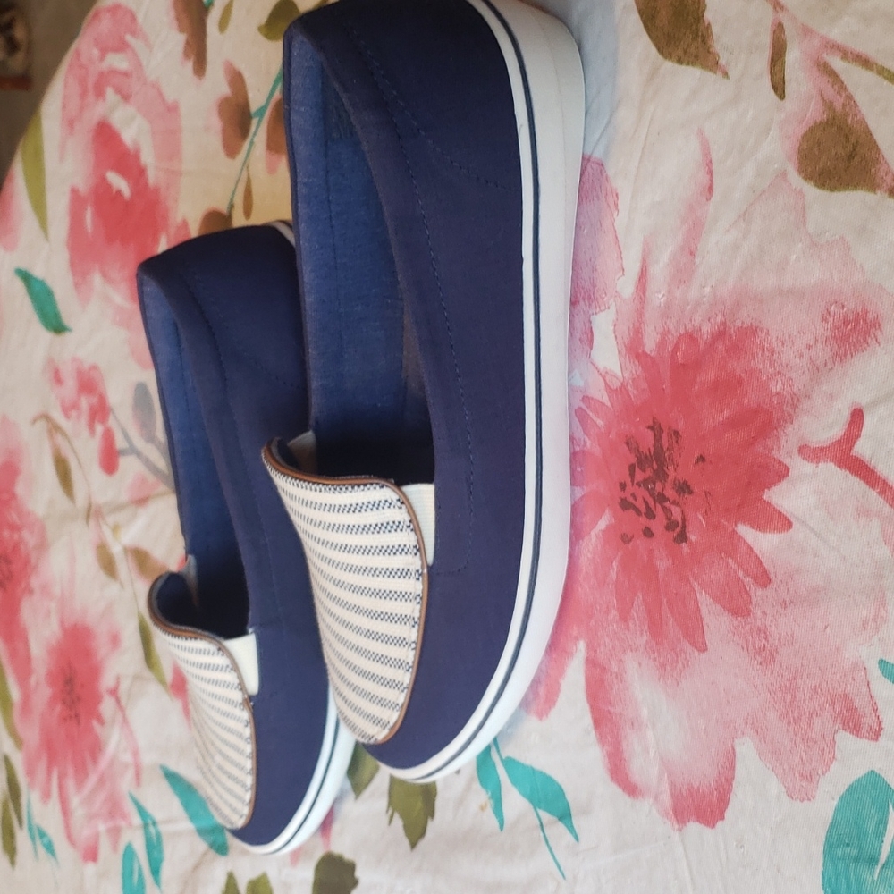 Aubrey Lynn Acantha Boat Shoes - Picture 3 of 8